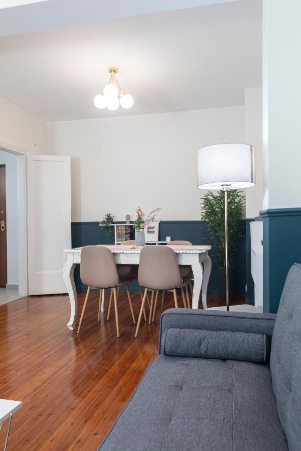 Houseloft Metropolitan Charm Apartment Tesalonika Bagian luar foto